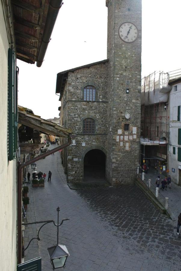Historic Center Apartment With Private Garage Montalcino Exterior photo